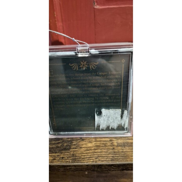 New Hand Spun Glass Ornament Unique Treasures  2 Angels Wreath Bow Sparkly 3" - Picture 2 of 2